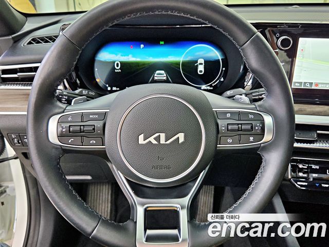 Kia K5 2022 — photo 8