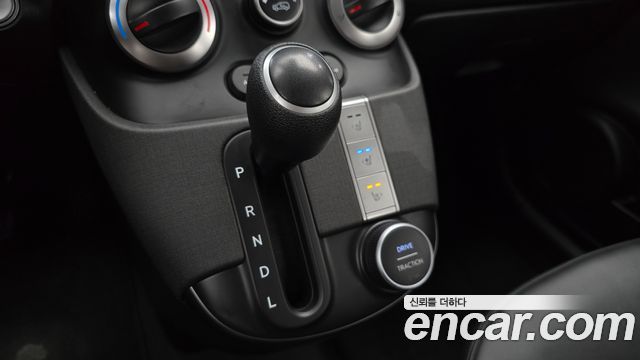 Hyundai Casper 2023 — photo 12