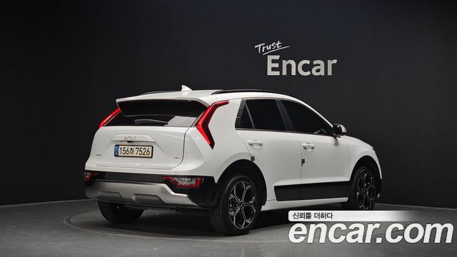 Kia Niro 2023 — photo 2