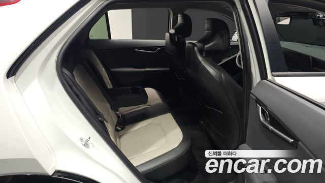 Kia Niro 2023 — photo 11
