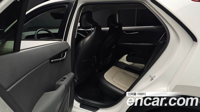 Kia Niro 2023 — photo 12