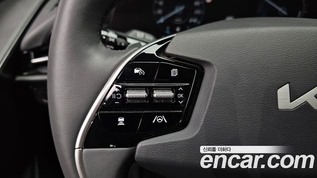 Kia Niro 2023 — photo 18