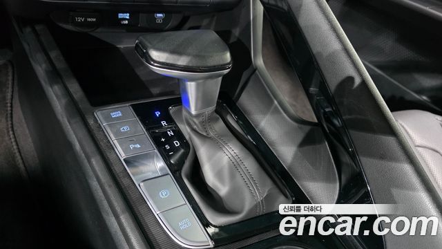 Hyundai AVANTE 2024 — photo 12