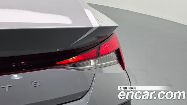 Hyundai AVANTE 2024 — photo 9