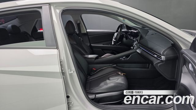 Hyundai AVANTE 2024 — photo 16