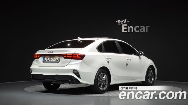Kia K3 2022 — photo 2
