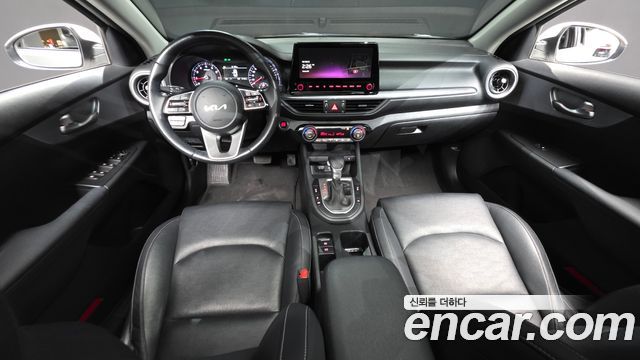 Kia K3 2022 — photo 10