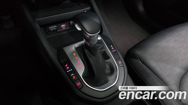 Kia K3 2022 — photo 12