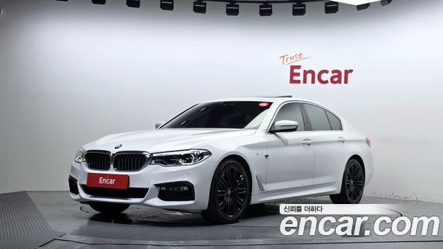 BMW 5-Series 2018 — photo 1