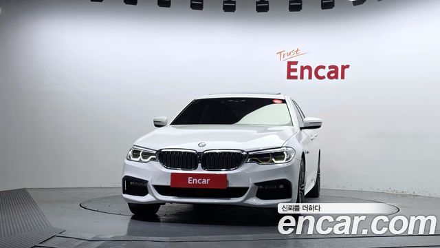 BMW 5-Series 2018 — photo 3