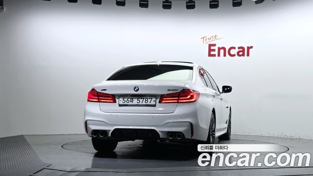 BMW 5-Series 2018 — photo 4