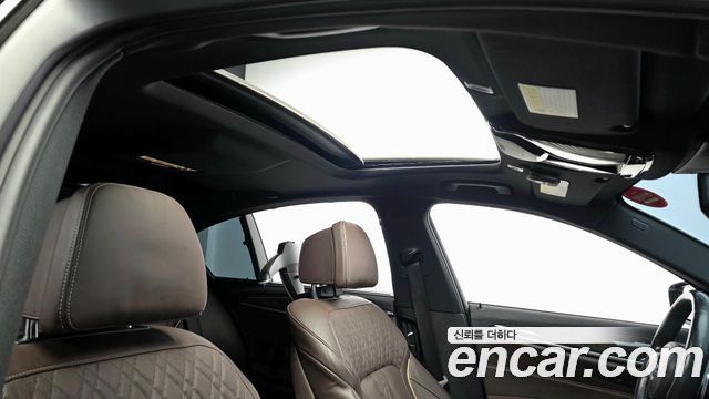 BMW 5-Series 2018 — photo 20