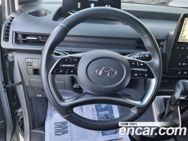 Hyundai Staria 2022 — photo 14