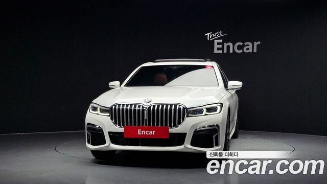 BMW 7-Series 2021 — photo 3