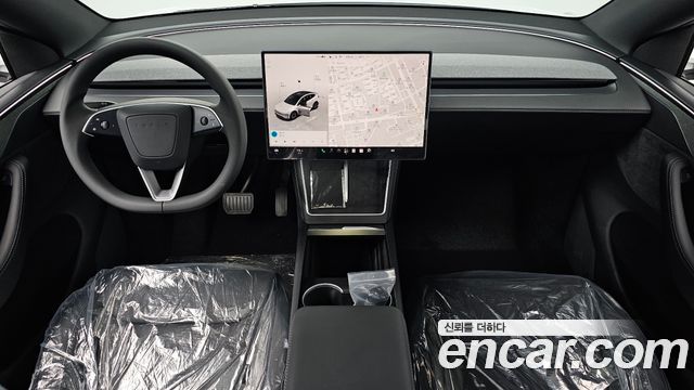 Tesla Model Y 2026 — photo 10
