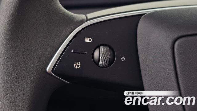 Tesla Model Y 2026 — photo 21