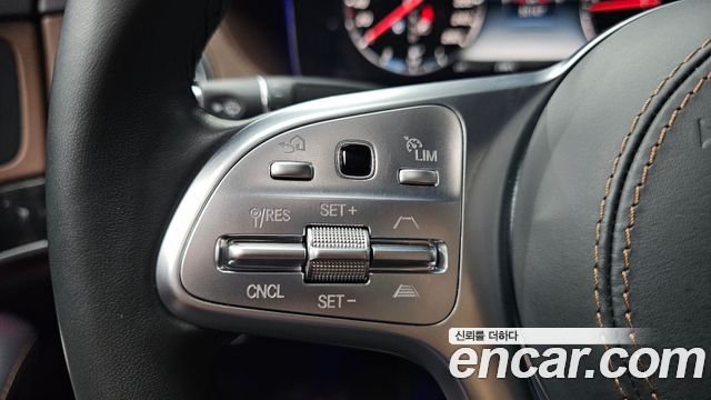 Mercedes-Benz S-Class 2020 — photo 23