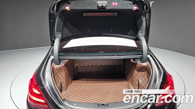 Mercedes-Benz S-Class 2020 — photo 34