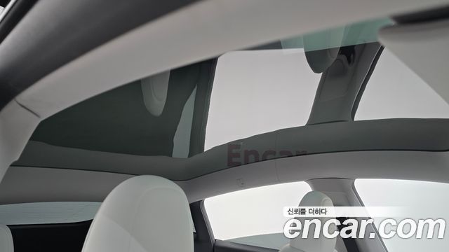 Tesla Model Y 2023 — photo 21