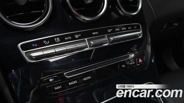 Mercedes-Benz C-Class 2017 — photo 24