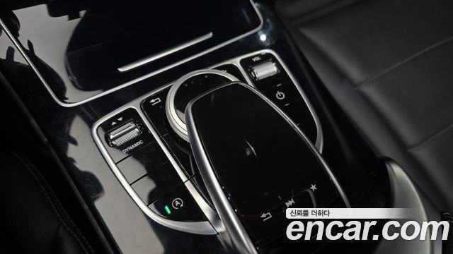 Mercedes-Benz C-Class 2017 — photo 27