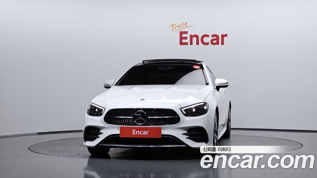 Mercedes-Benz E-Class 2022 — photo 3