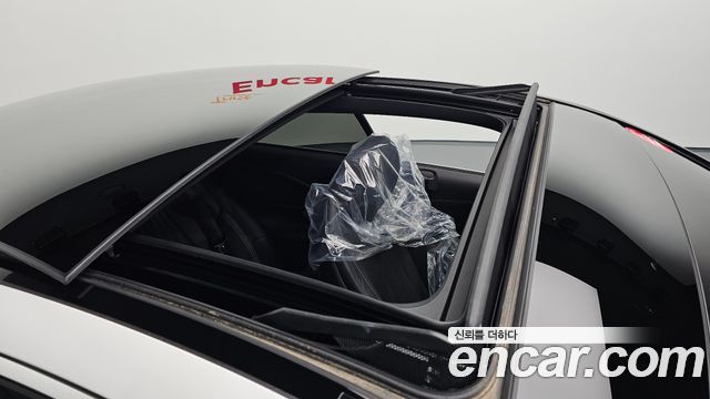 Mercedes-Benz E-Class 2022 — photo 18