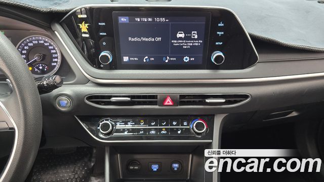 Hyundai Sonata 2023 — photo 18