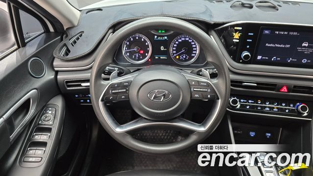 Hyundai Sonata 2023 — photo 19