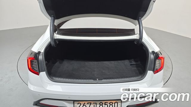 Hyundai Sonata 2023 — photo 21