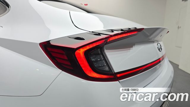 Hyundai Sonata 2023 — photo 9