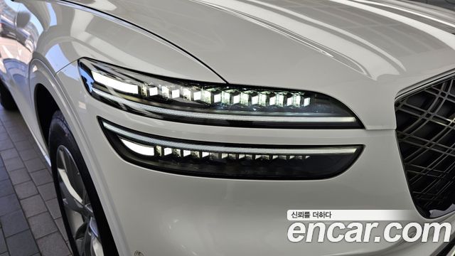 Genesis GV70 2025 — photo 8