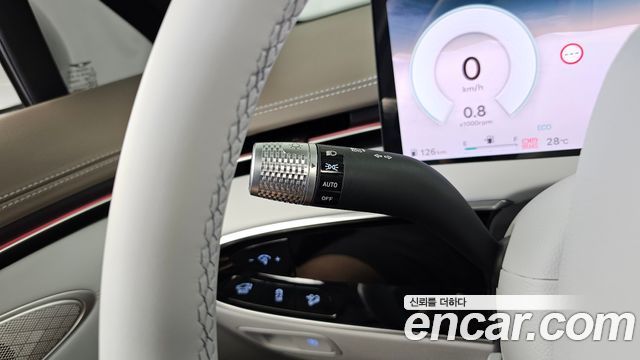 Genesis GV70 2025 — photo 35