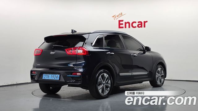 Kia Niro 2019 — photo 2