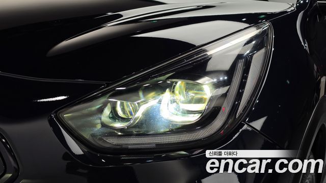 Kia Niro 2019 — photo 8