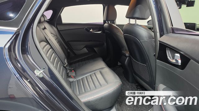 Kia K3 2019 — photo 17
