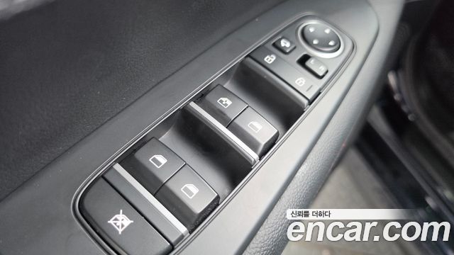 Kia K3 2019 — photo 29
