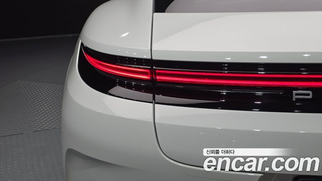 Porsche Panamera 2025 — photo 9