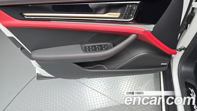 Porsche Panamera 2025 — photo 14