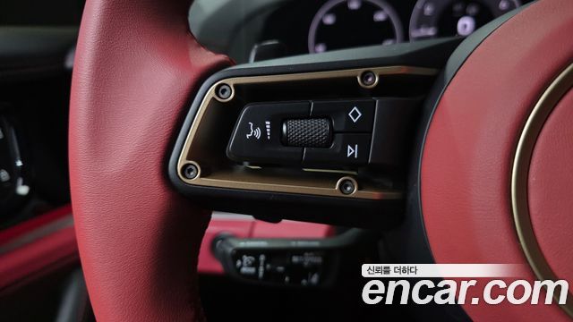 Porsche Panamera 2025 — photo 31