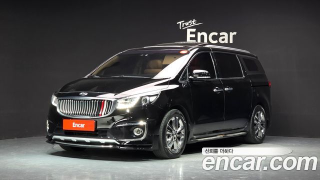 Kia Canival 2018 — photo 1