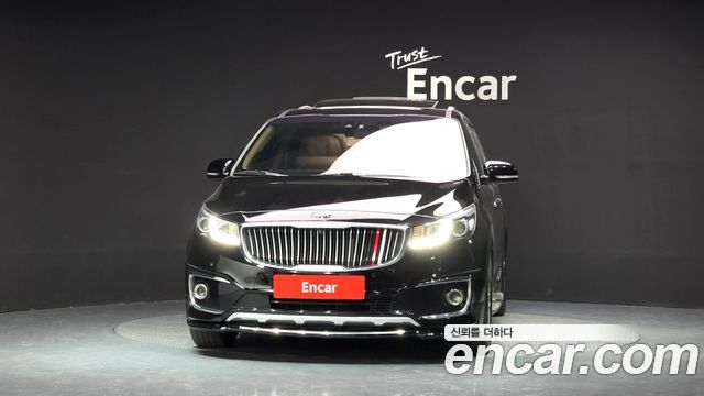 Kia Canival 2018 — photo 3