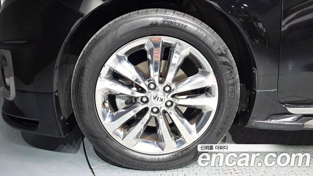 Kia Canival 2018 — photo 5