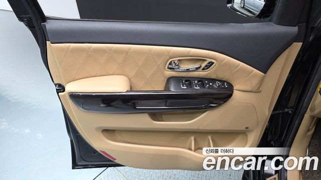 Kia Canival 2018 — photo 15