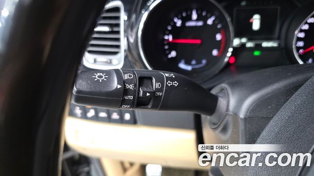 Kia Canival 2018 — photo 33