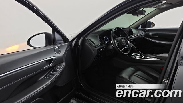 Hyundai Sonata 2023 — photo 13