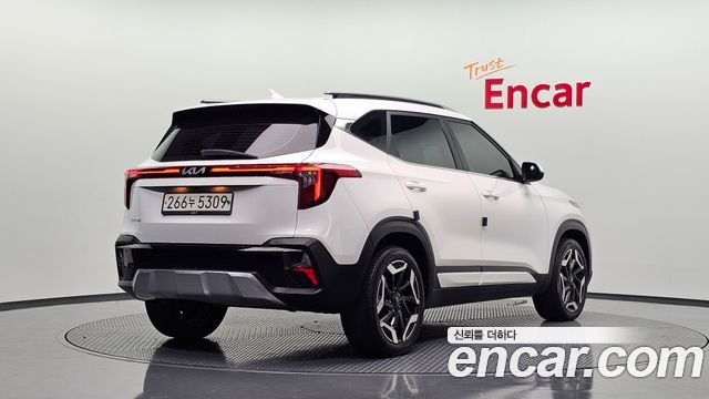 Kia Seltos 2023 — photo 2