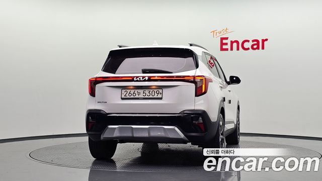 Kia Seltos 2023 — photo 4