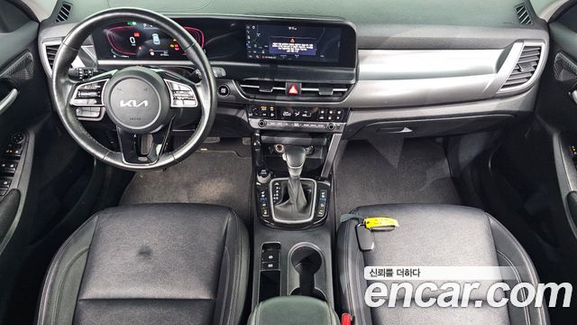 Kia Seltos 2023 — photo 10