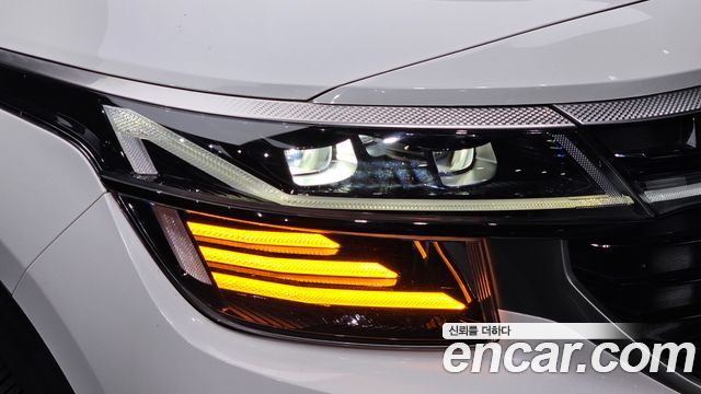 Kia Seltos 2023 — photo 8